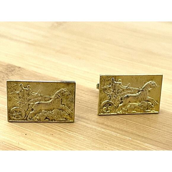 VTG Gold Tone 800 Stamped Roman Warrior Chariot Cufflinks Unique MCM - Picture 1 of 10